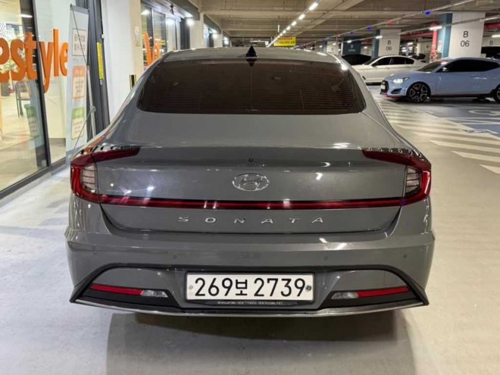 HYUNDAI Sonata - Vista 5