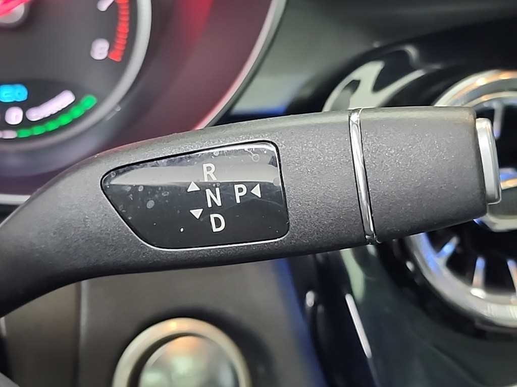 Mercedes Benz GLC Class - Vista 8