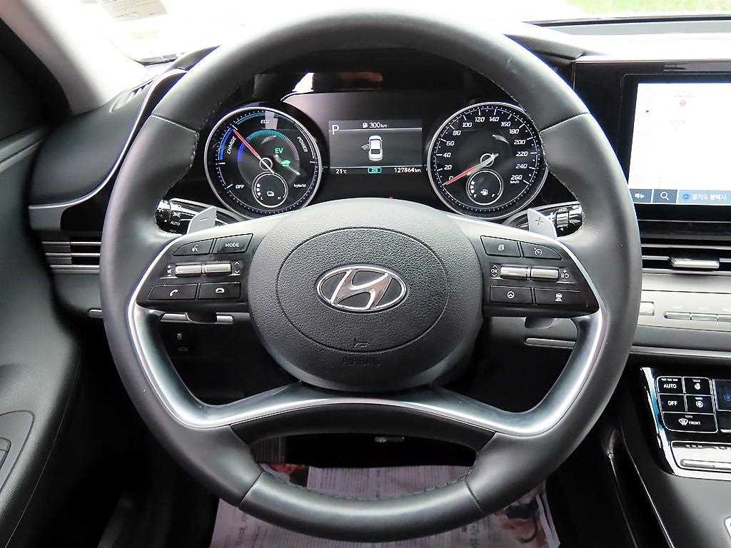 HYUNDAI Grandeur - Vista 7