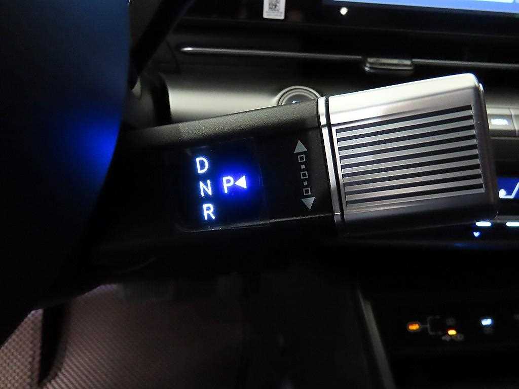 HYUNDAI Kona - Vista 12