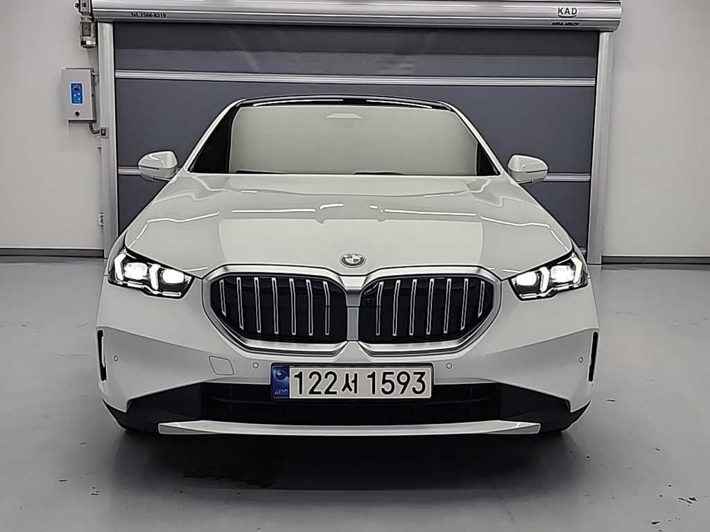 BMW 5 Series - Vista 2