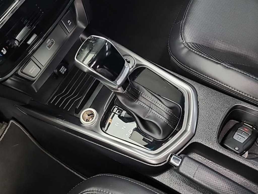 Ssangyong Tivoli - Vista 8