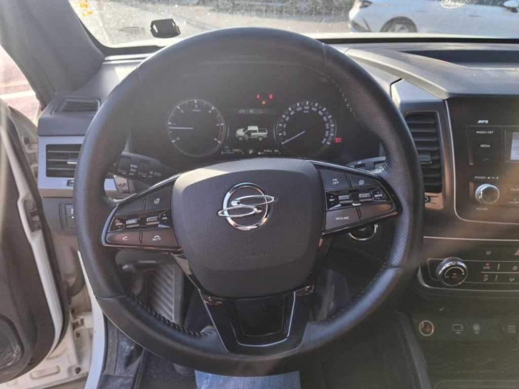 Ssangyong Rexton - Vista 6