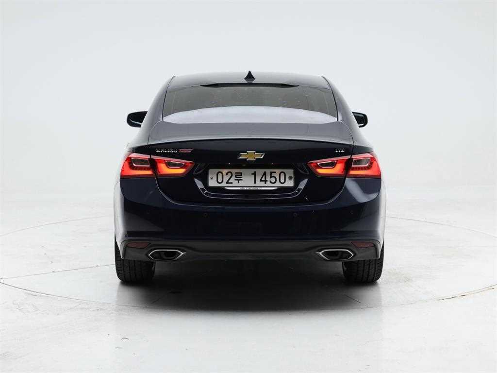 Chevrolet Malibu - Vista 5
