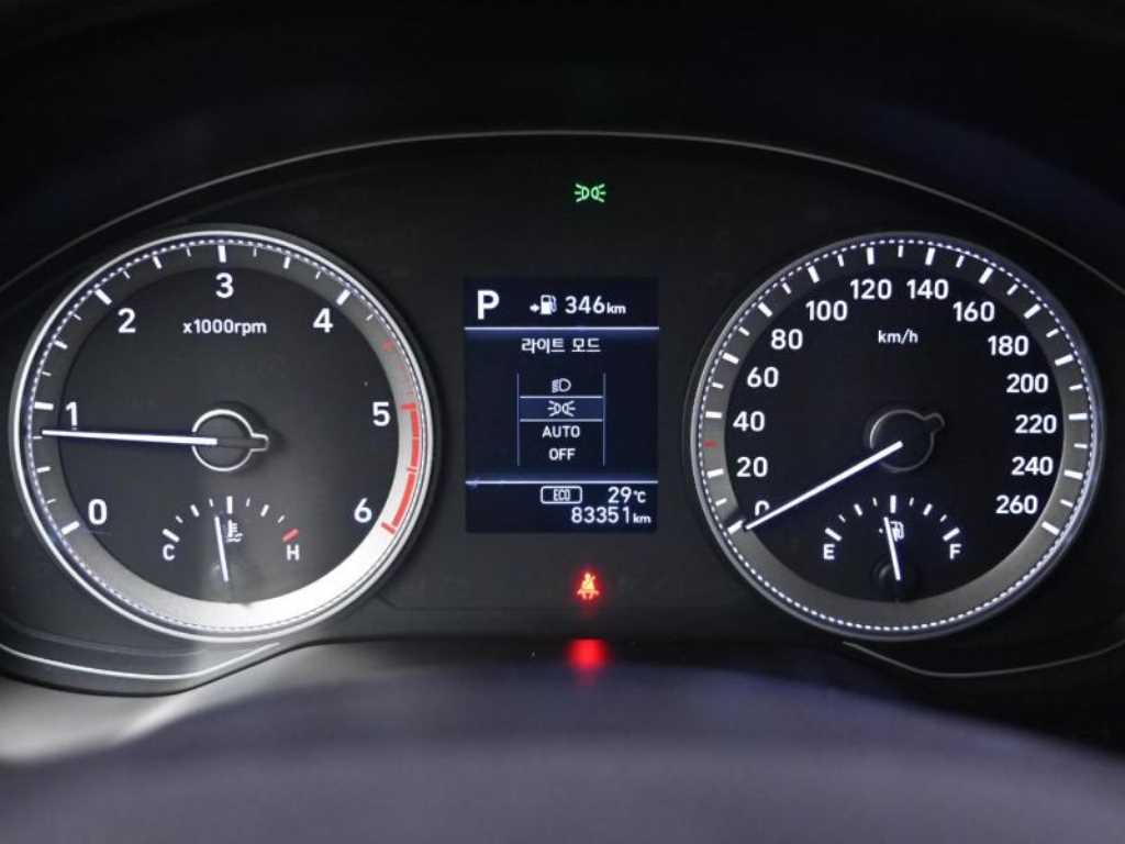 HYUNDAI Grandeur - Vista 8