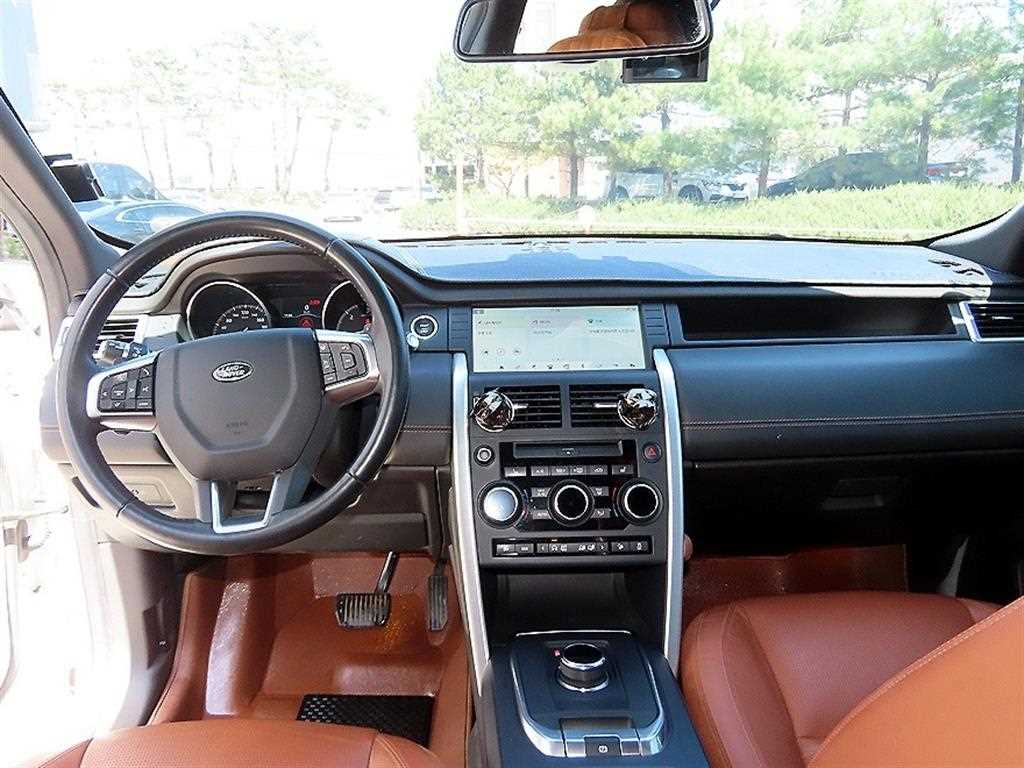 Land Rover Discovery Sports - Vista 7