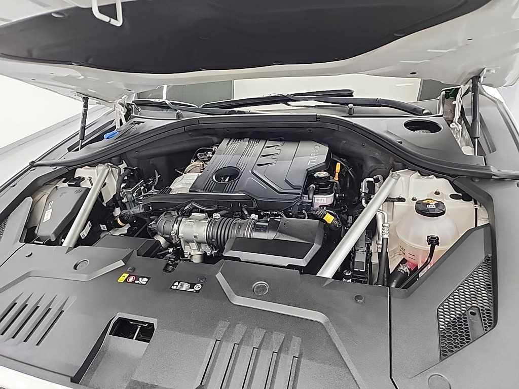 Genesis GV70 - Vista 5