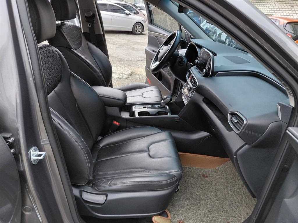 HYUNDAI Santa Fe - Vista 10