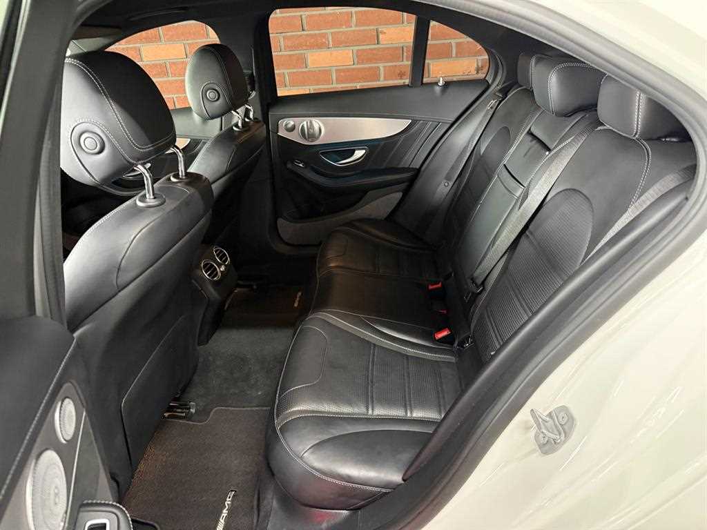 Mercedes Benz C Class - Vista 7