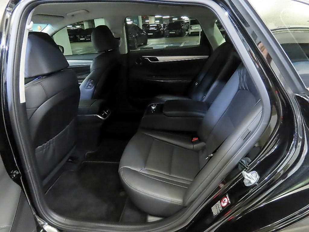 HYUNDAI Grandeur - Vista 7
