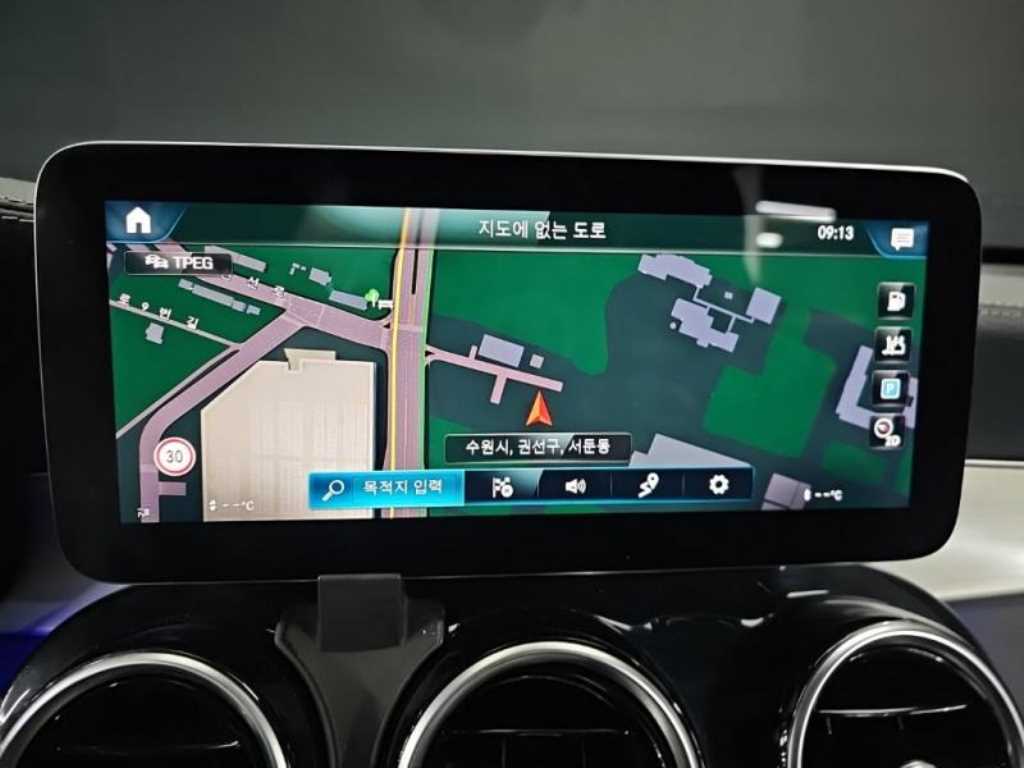 Mercedes Benz GLC Class - Vista 9