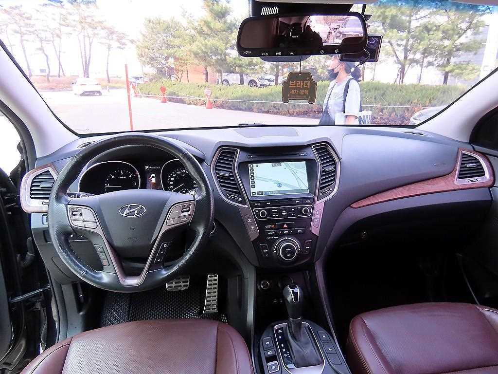 HYUNDAI Santa Fe - Vista 7