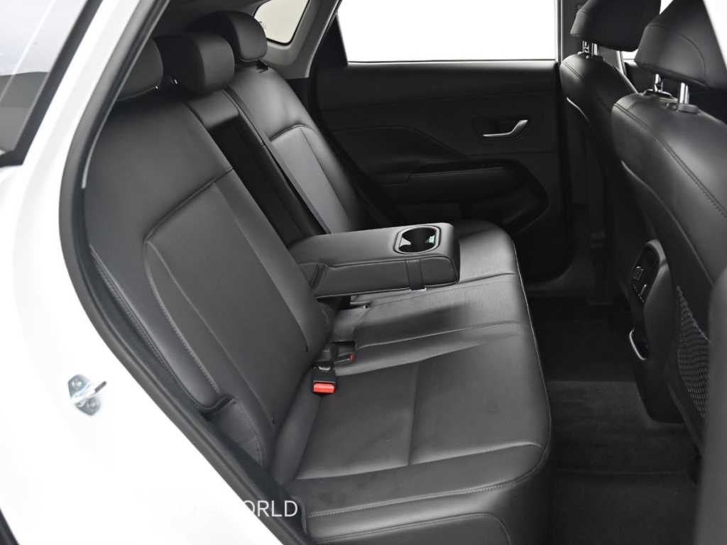 HYUNDAI Kona - Vista 12