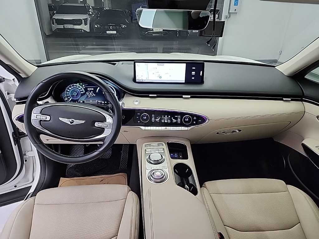 Genesis GV70 - Vista 7