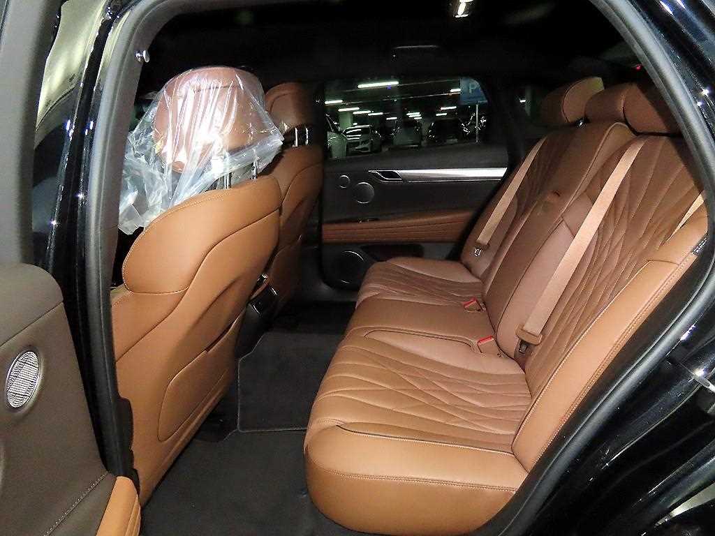 Genesis G80 - Vista 7