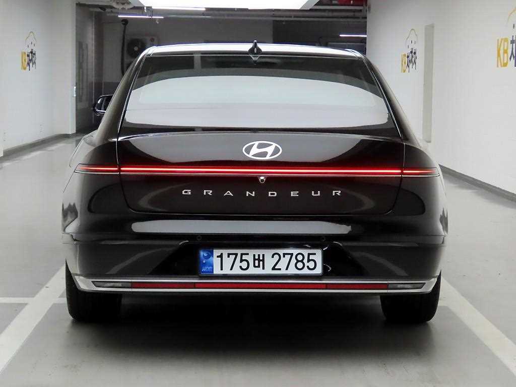 HYUNDAI Grandeur - Vista 3