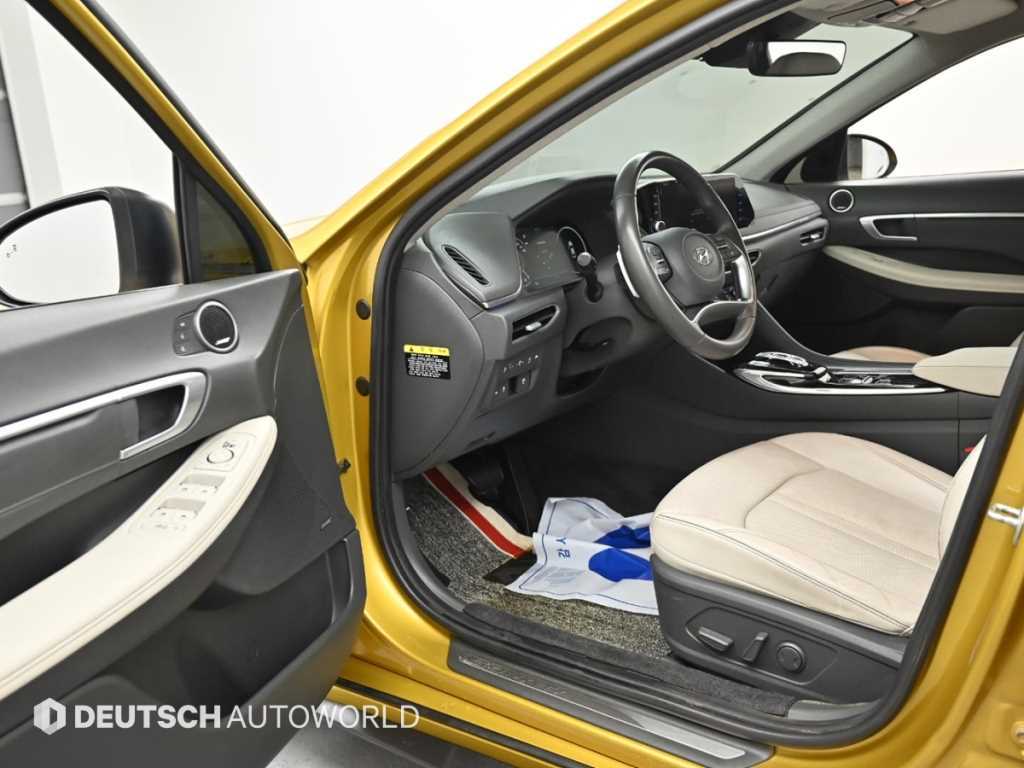 HYUNDAI Sonata - Vista 11