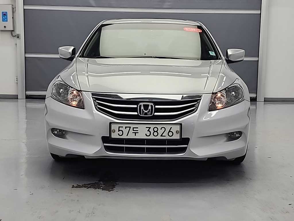 Honda Accord - Vista 2