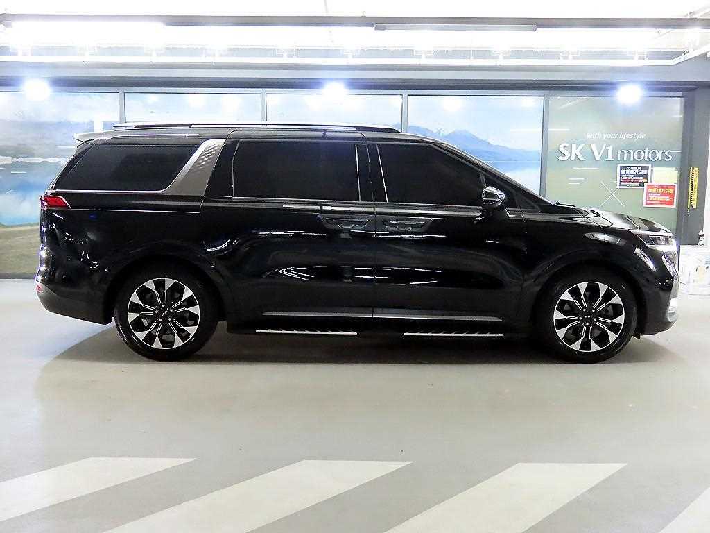 KIA Carnival - Vista 3
