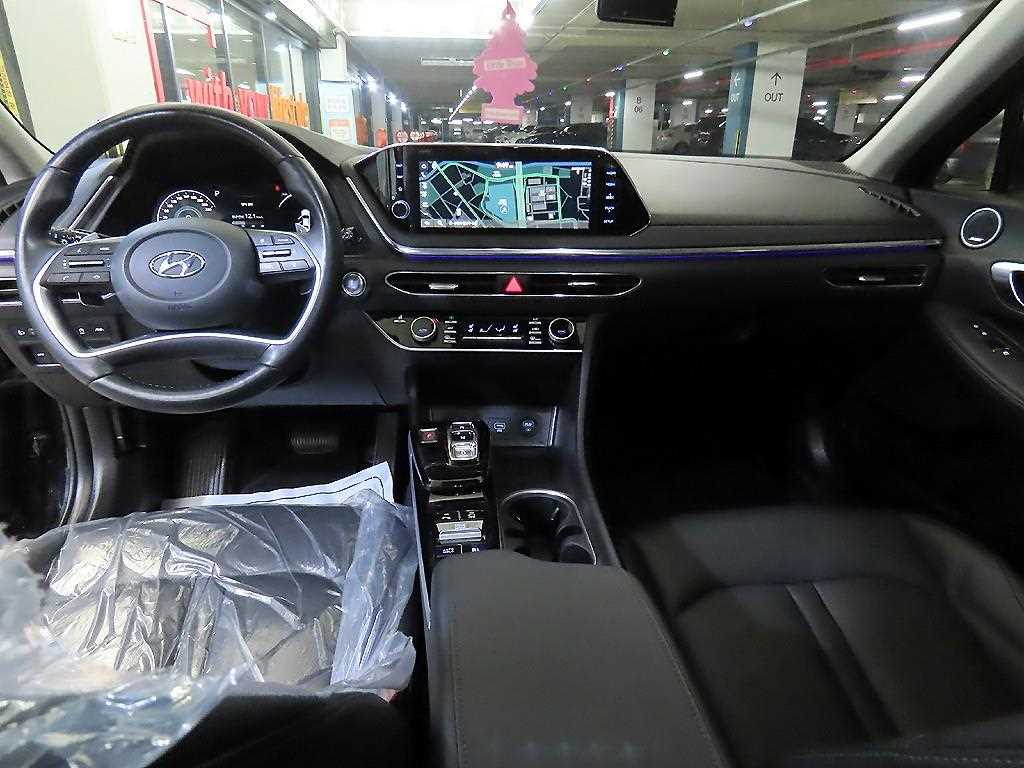 HYUNDAI Sonata - Vista 10