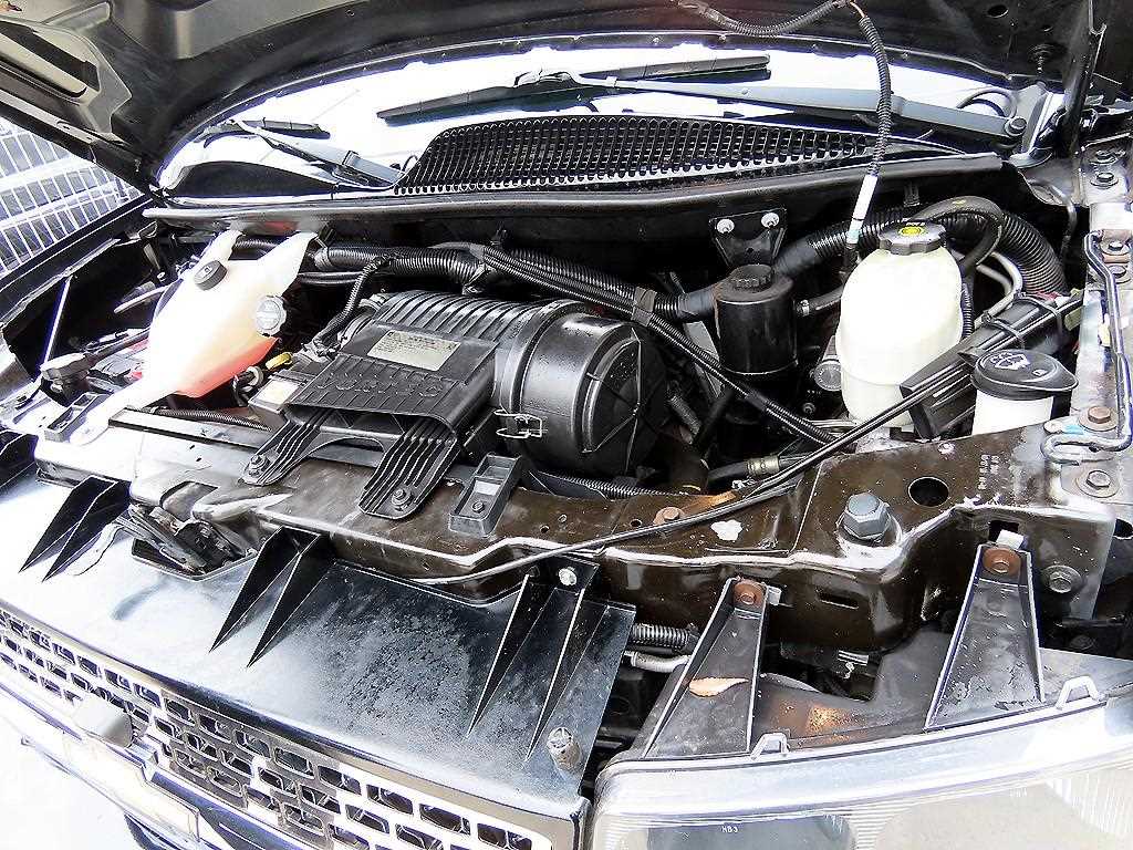 Chevrolet Express van 2015 Negro - Importación desde Corea - HF Imports Iquique - Foto 19