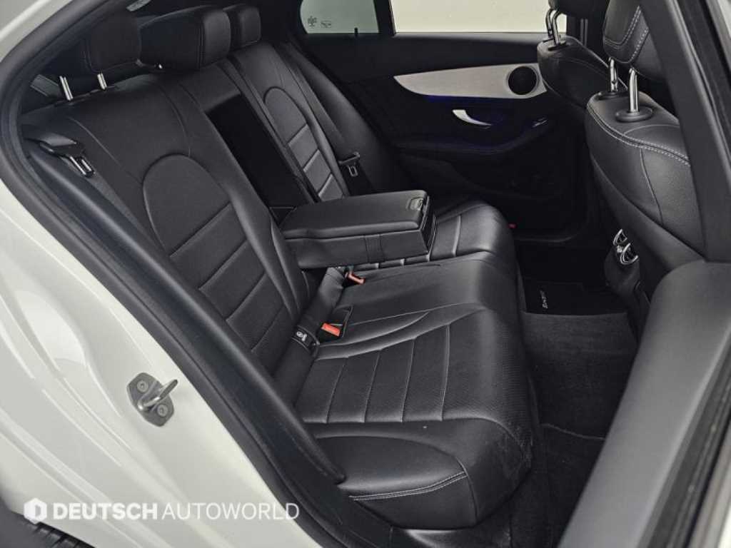 Mercedes Benz C Class - Vista 12