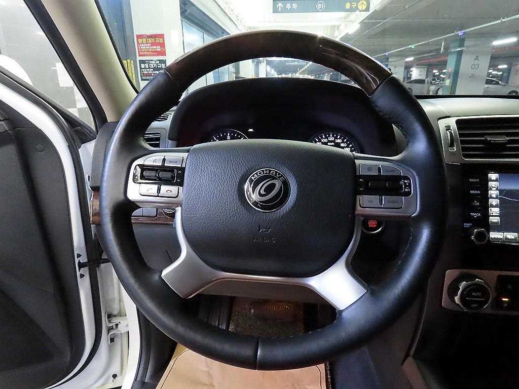 KIA Mohave - Vista 8