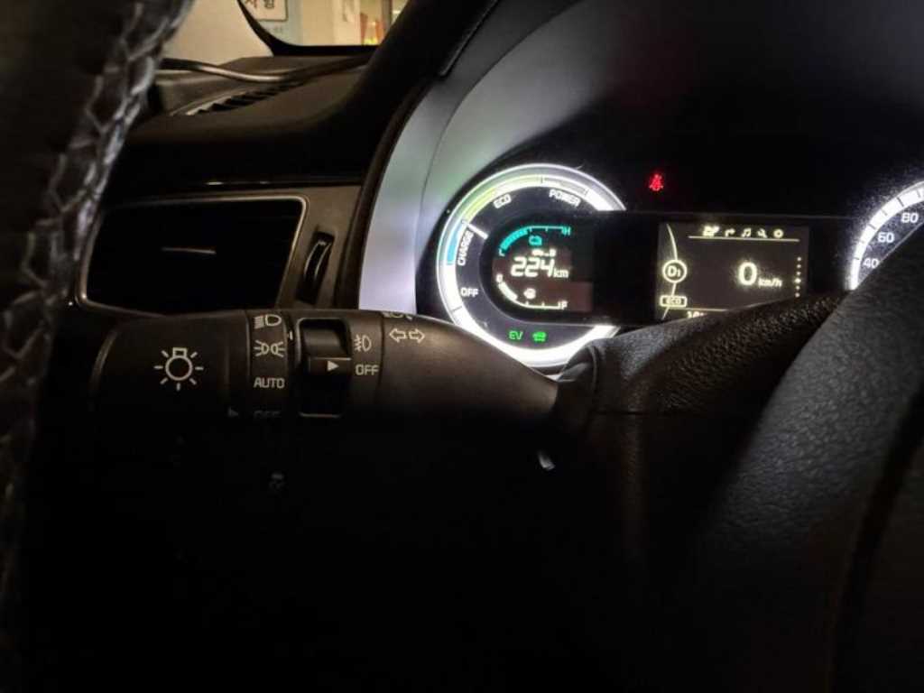 KIA Niro 2017 Gris - Importación desde Corea - HF Imports Iquique - Foto 17