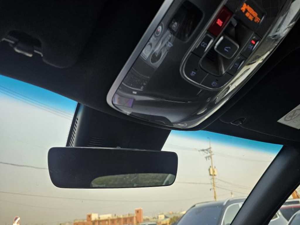 Genesis GV80 - Vista 7