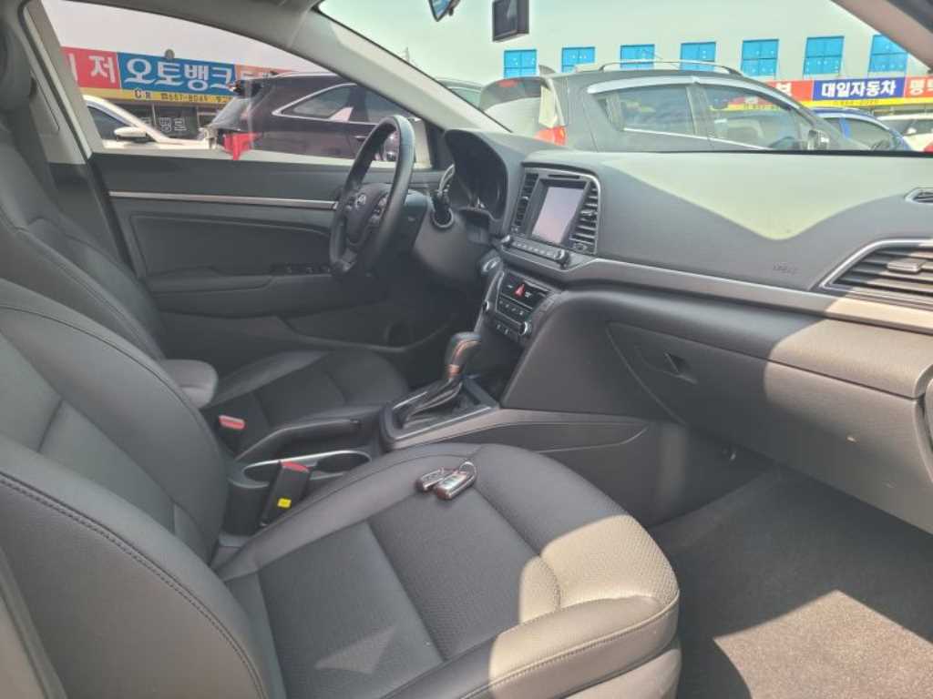 HYUNDAI Avante 2017 Blanco - Importación desde Corea - HF Imports Iquique - Foto 14