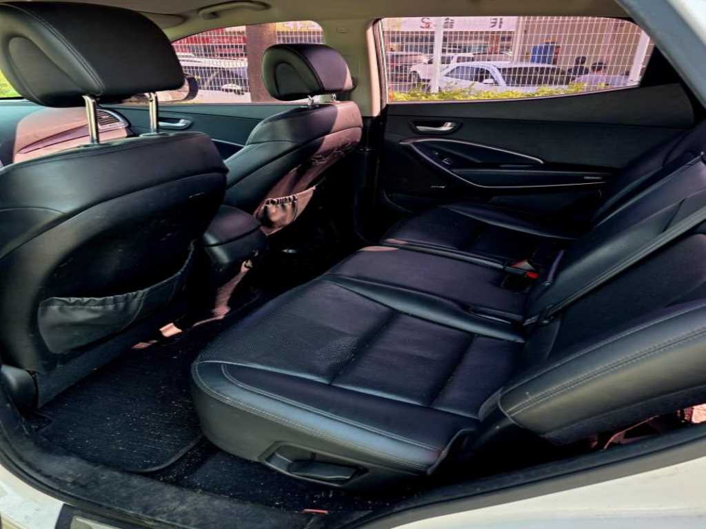 HYUNDAI Santa Fe - Vista 12