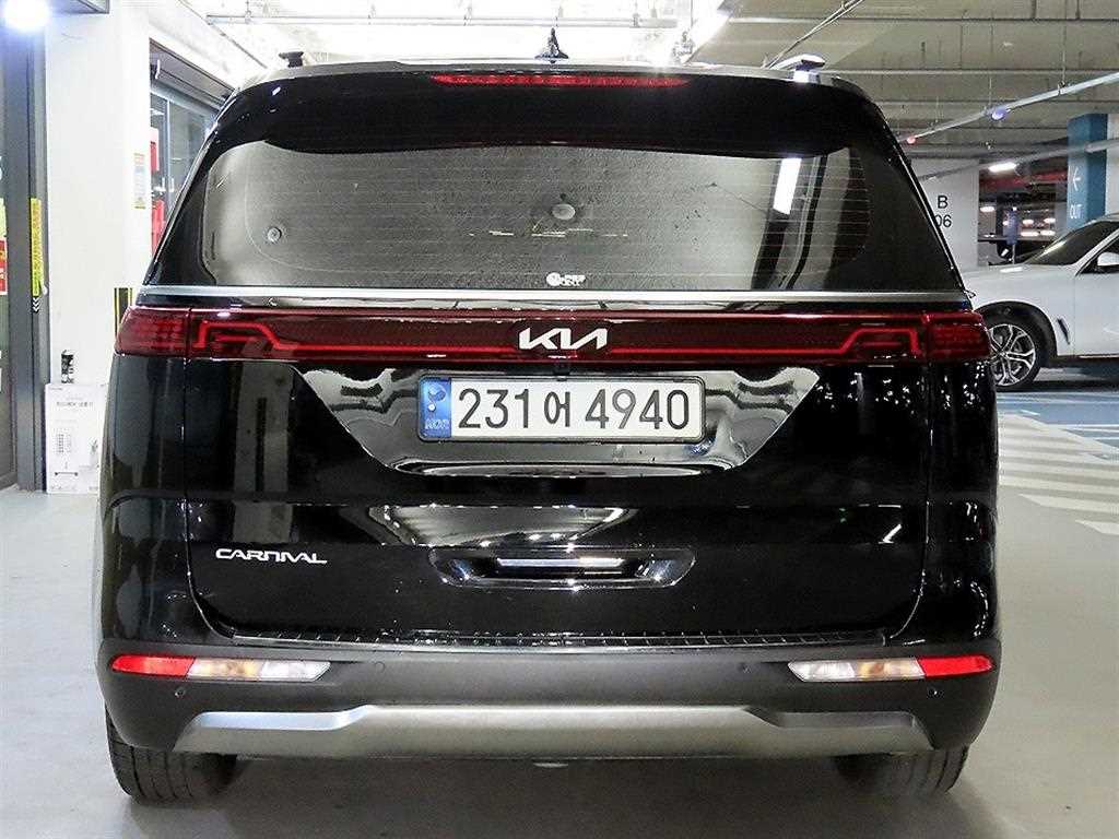 KIA Carnival - Vista 5