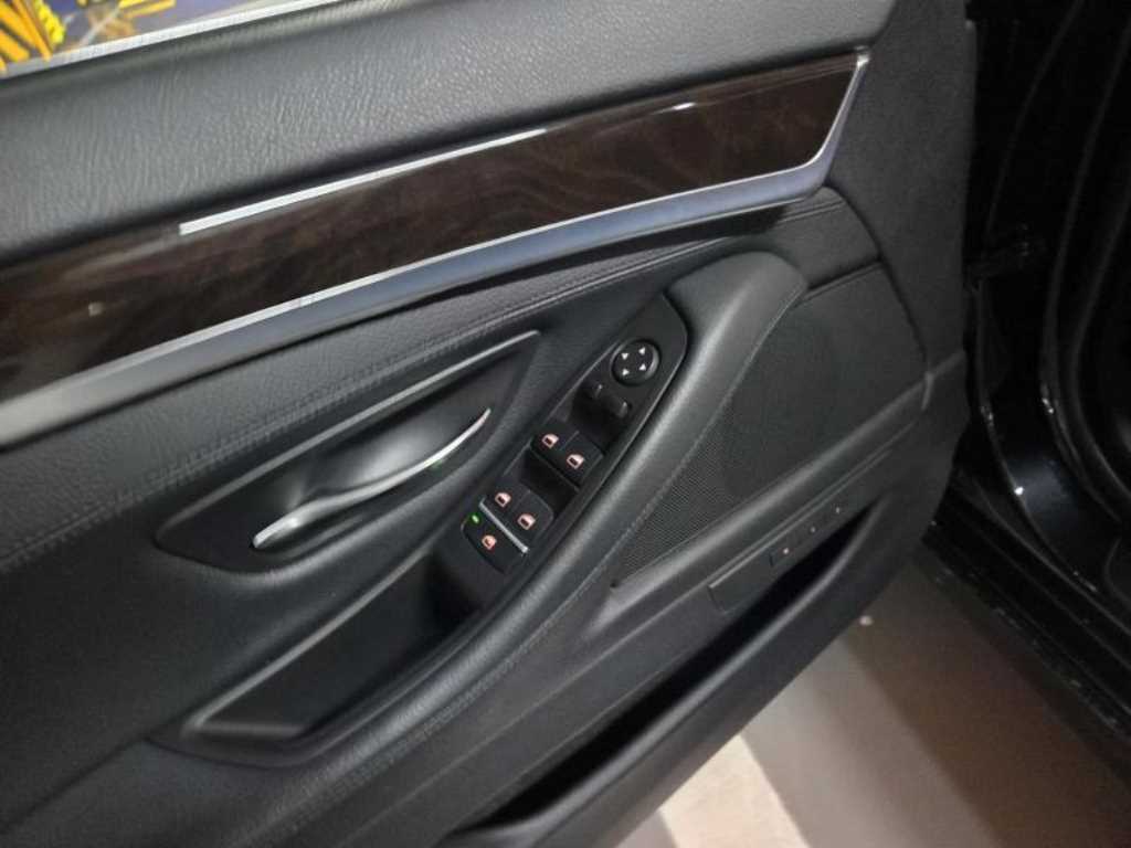 BMW 5 Series - Vista 12