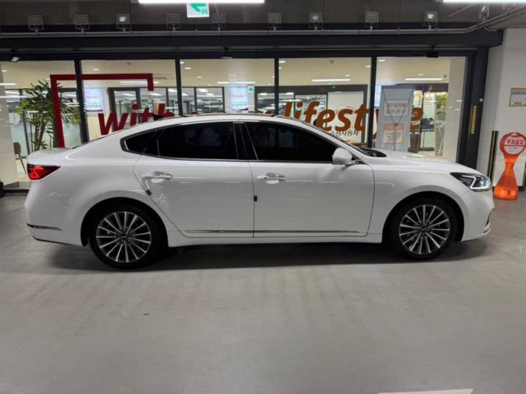 KIA K7 - Vista 3