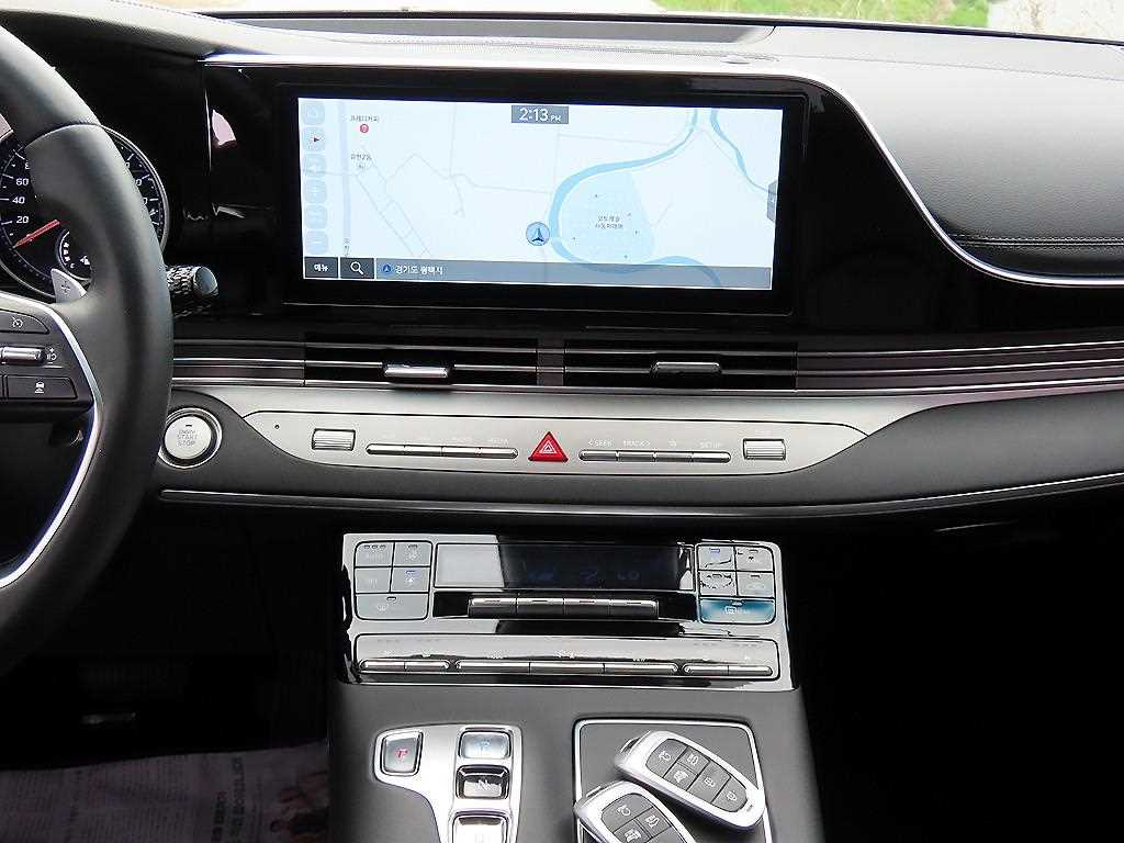 HYUNDAI Grandeur - Vista 10