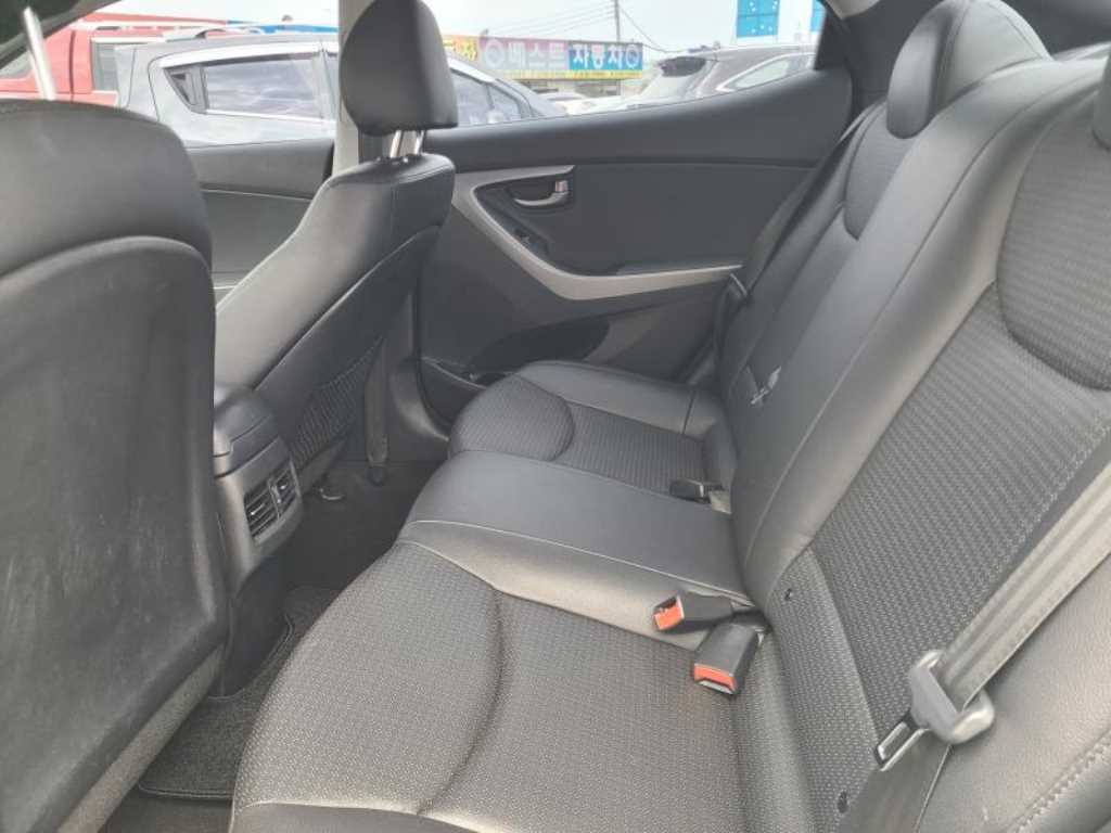 HYUNDAI Avante 2015 - Importación desde Corea - HF Imports Iquique - Foto 17