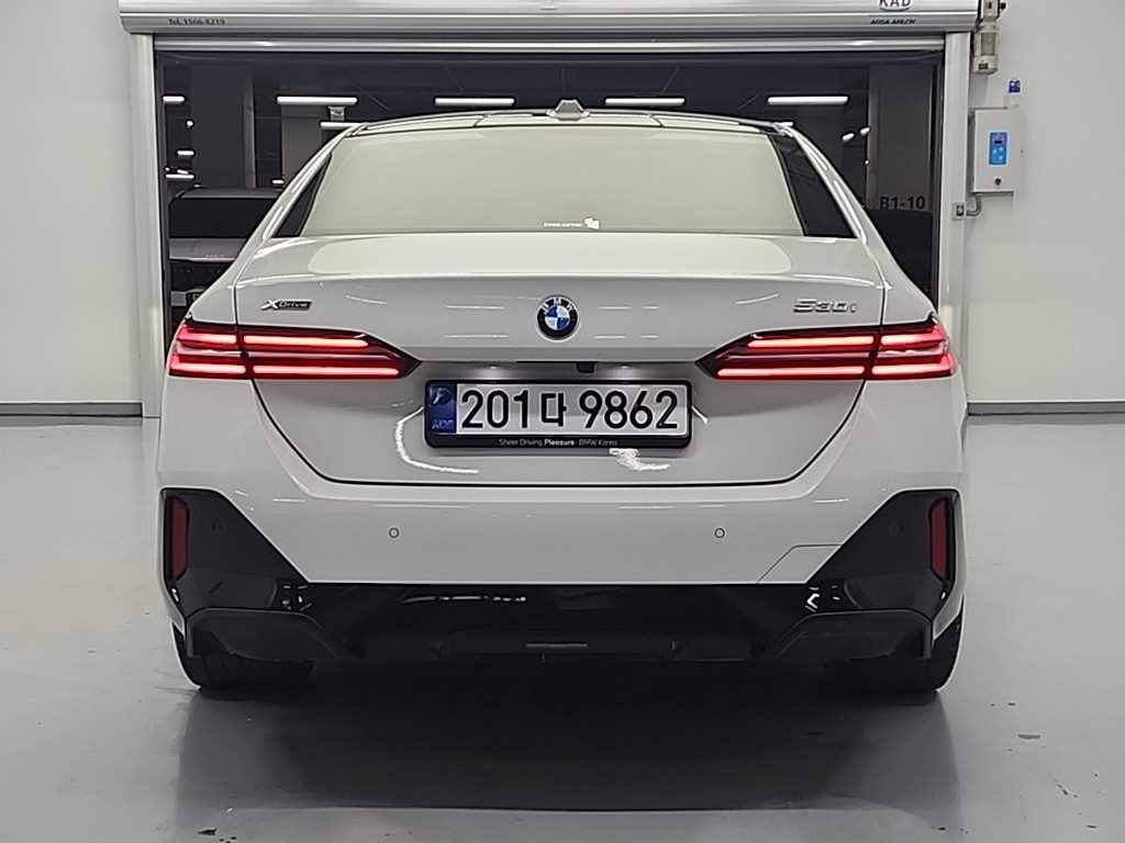 BMW 5 Series - Vista 3