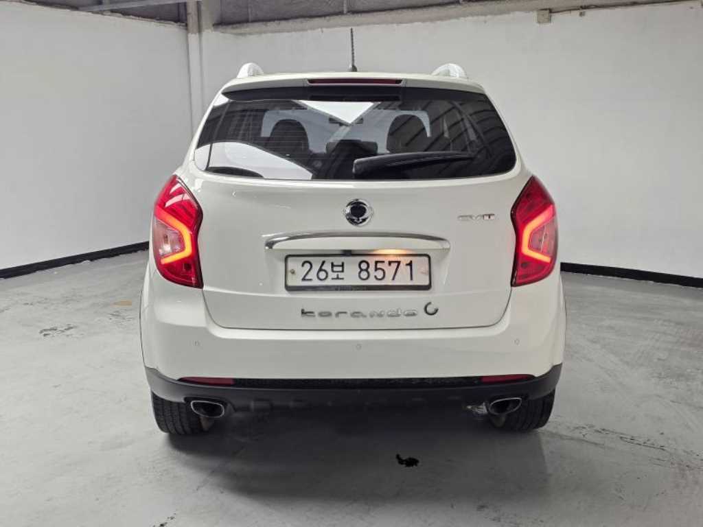 Ssangyong Korando - Vista 4