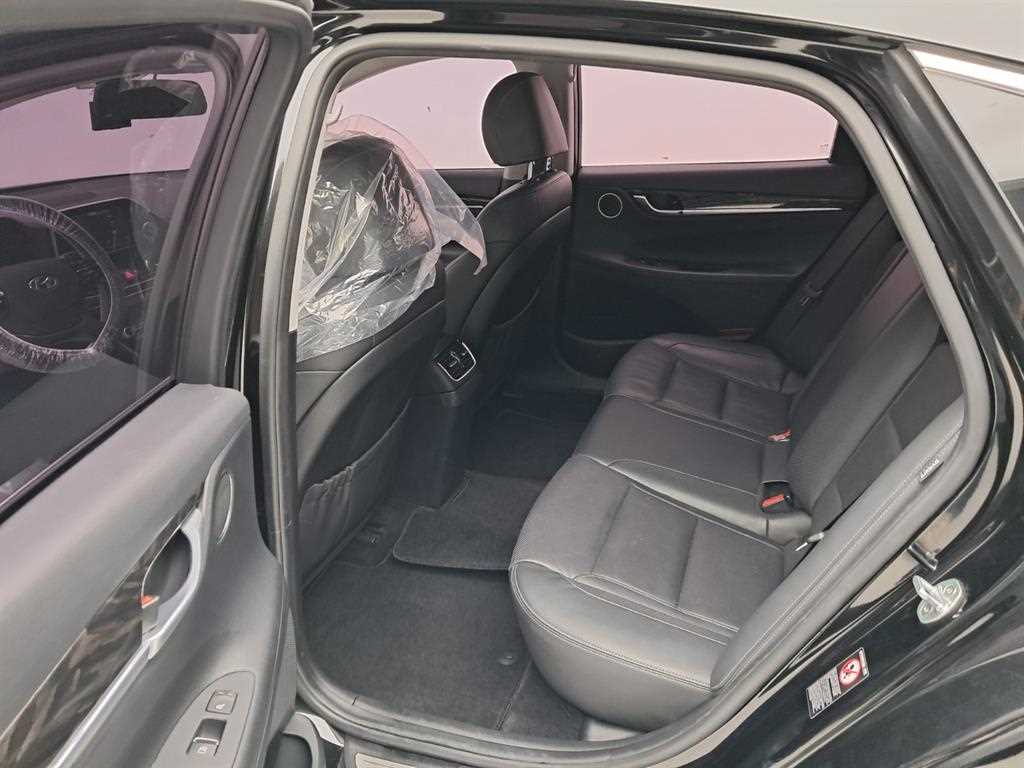 HYUNDAI Grandeur - Vista 12