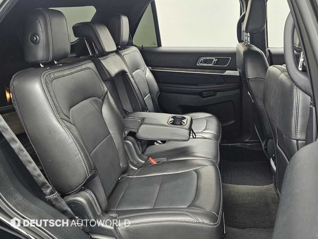 Ford Explorer - Vista 12