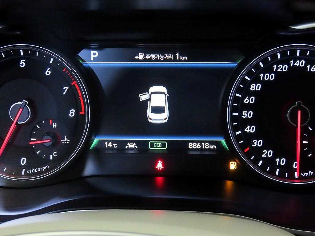 Genesis G70 - Vista 10