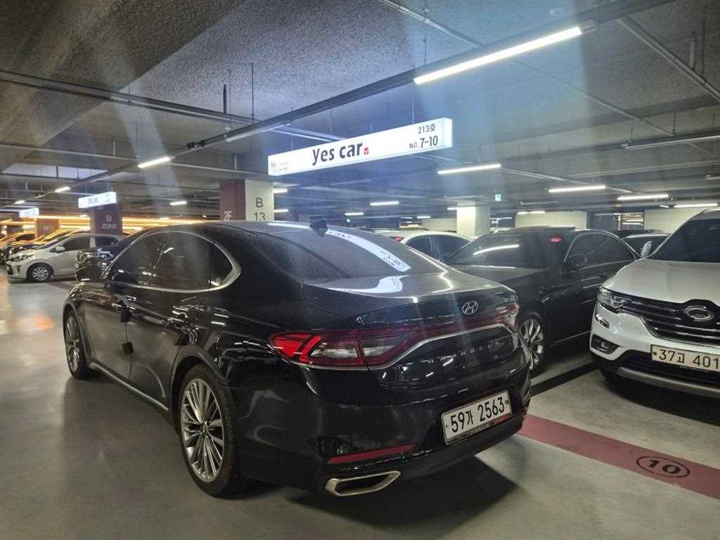 HYUNDAI Grandeur - Vista 4