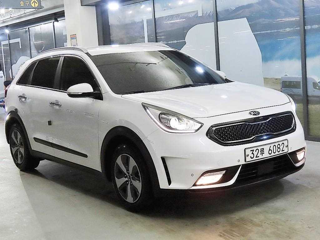 KIA Niro 2017 Blanco - Importación desde Corea - HF Imports Iquique - Foto 1