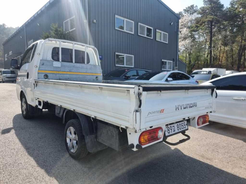 Small Truck Cargo (small) - Vista 2