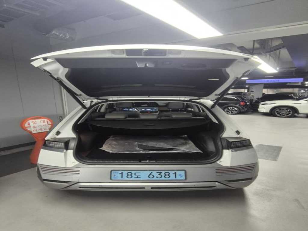 HYUNDAI Ioniq 5 - Vista 3