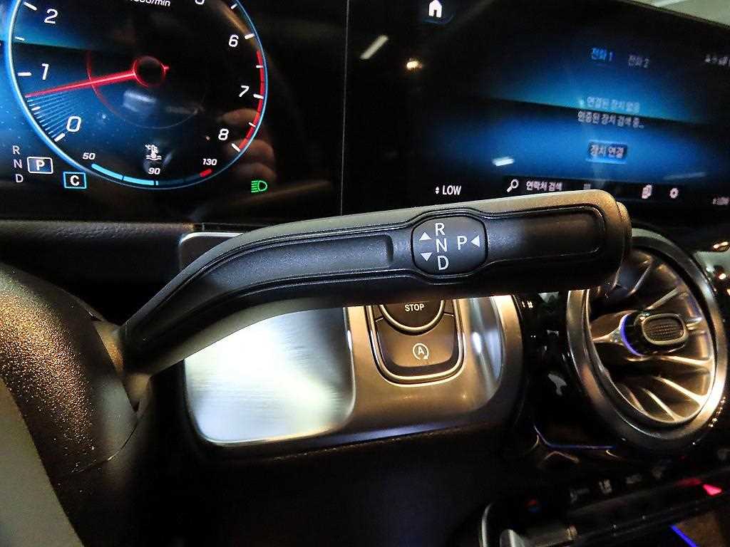 Mercedes Benz GLB Class - Vista 12