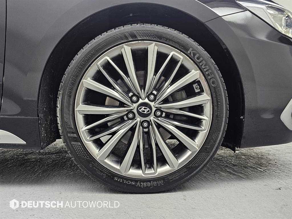 HYUNDAI Grandeur - Vista 5