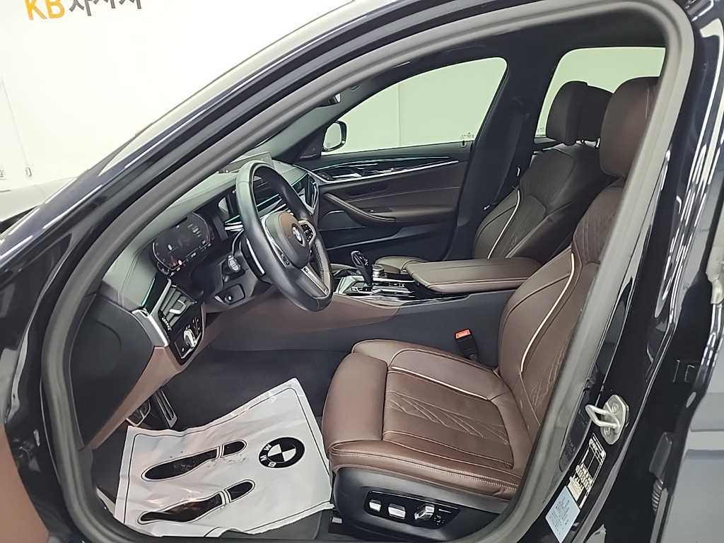 BMW 5 Series - Vista 11