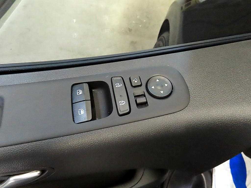 HYUNDAI Staria - Vista 12