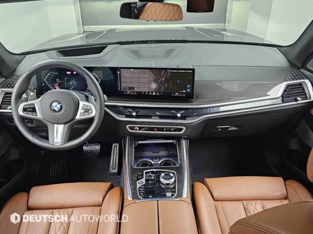 BMW X7 - Vista 9